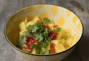 Mangosalat med chili og koriander