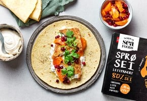 Taco med Sprø sei, klementing og tyttebærsalsa